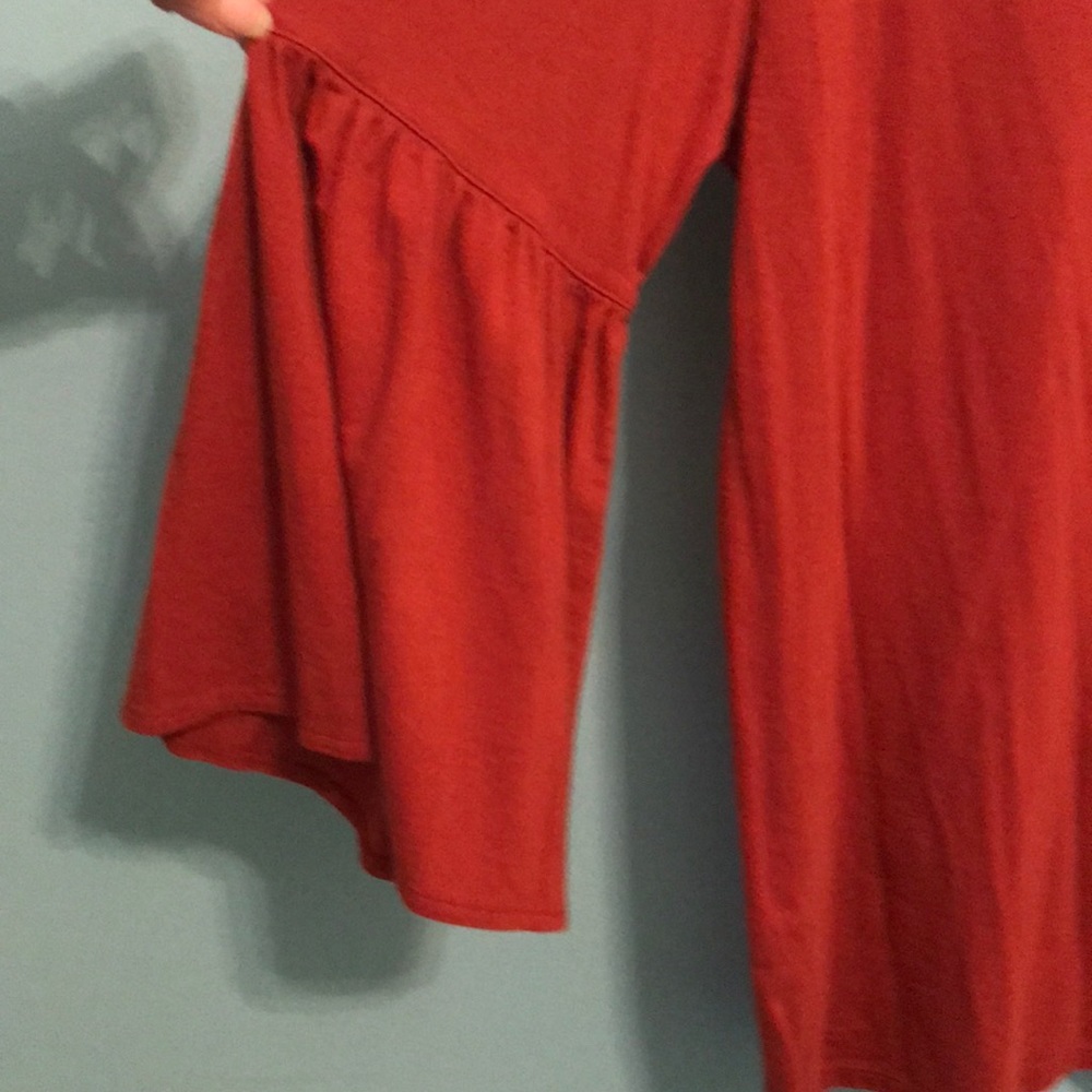 UO ruffle tee - Picture 2 of 2